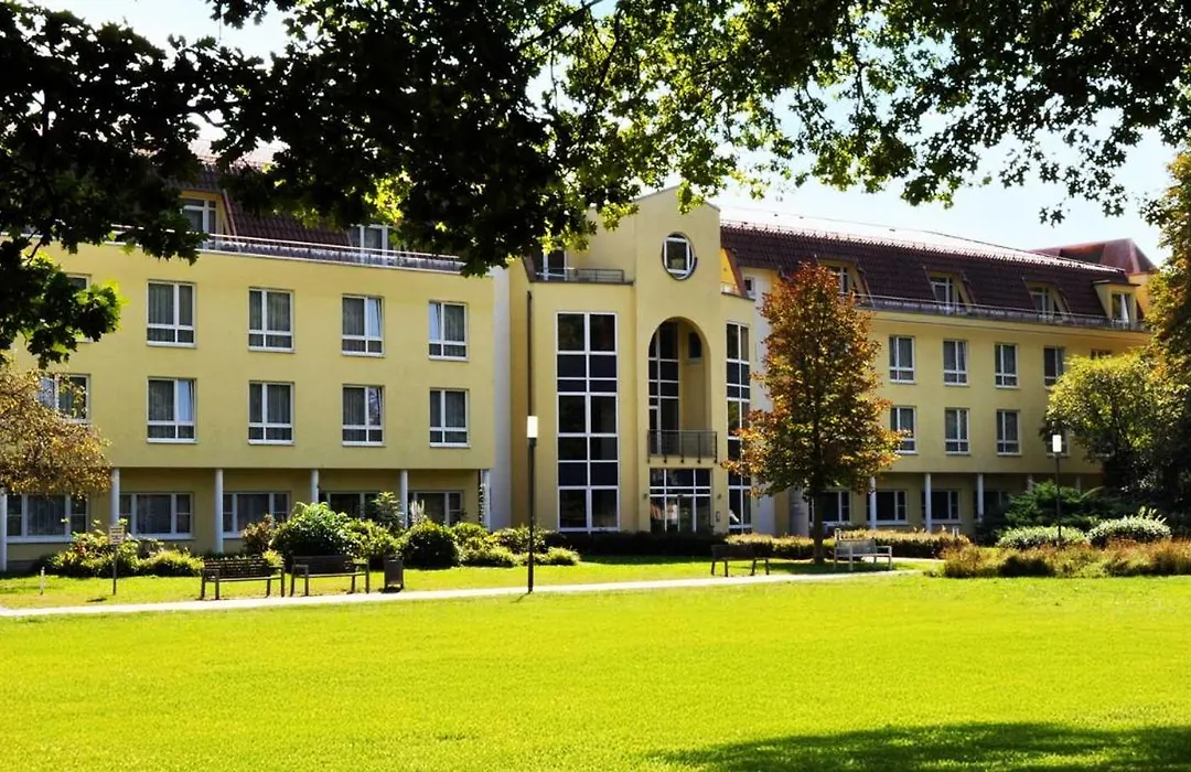 Parkhotel Green Garden-1